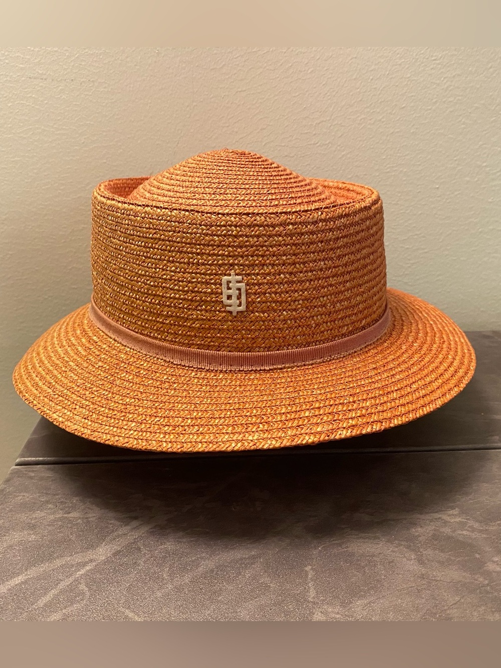 Vintage 1970s Pucci Straw Boater Sun Hat Logo Peach Orange Pastel Flat Top XS - Picture 16 of 16